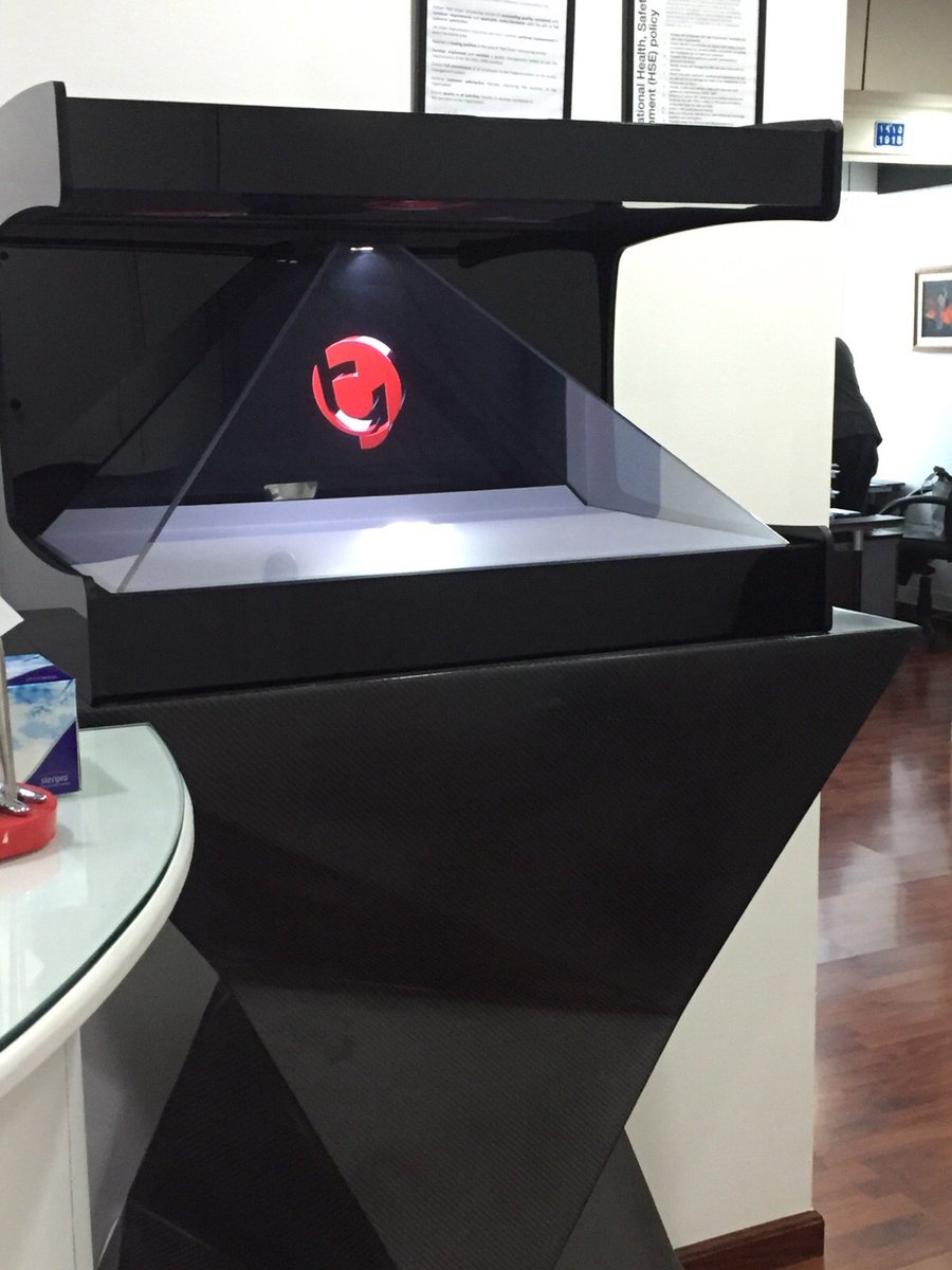 Inmersus2015's tweet photo. Back at our #interactive office in #bahrain . #holobox #hologram #inmersus #movieandarts #technacy https://t.co/QeUj7fjQXh