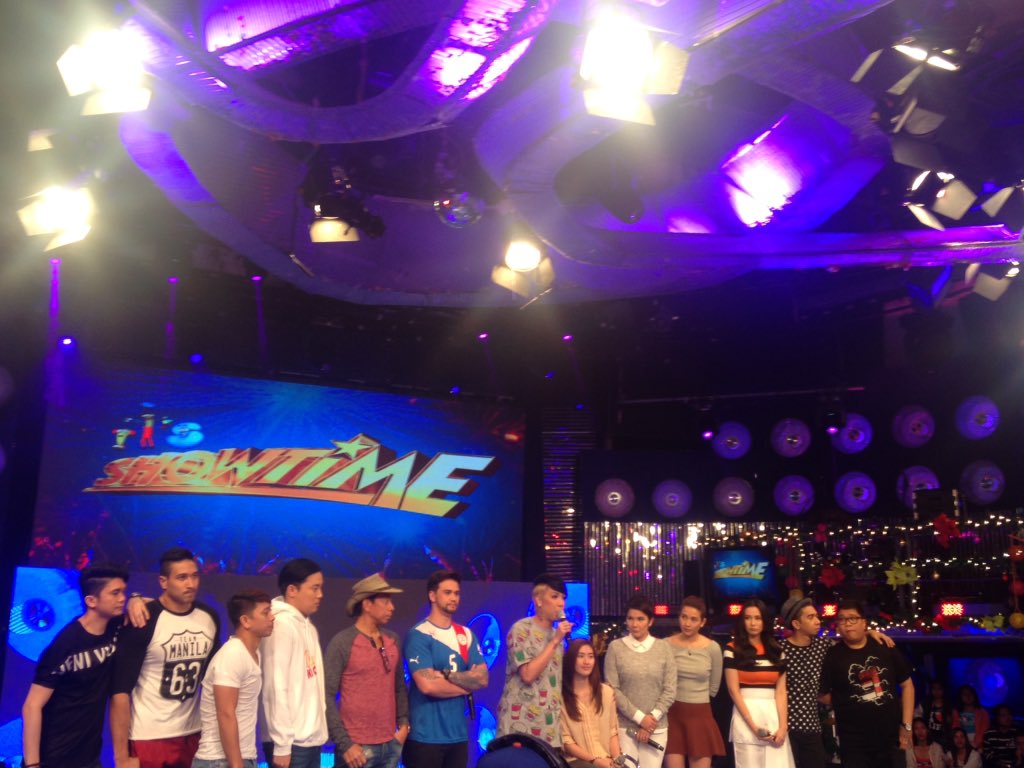 chxalcala's tweet photo. It's Showtime casts with Ms. Pastillas #itsshowtime #showtime #mspastillas https://t.co/VrKQn4CCtd