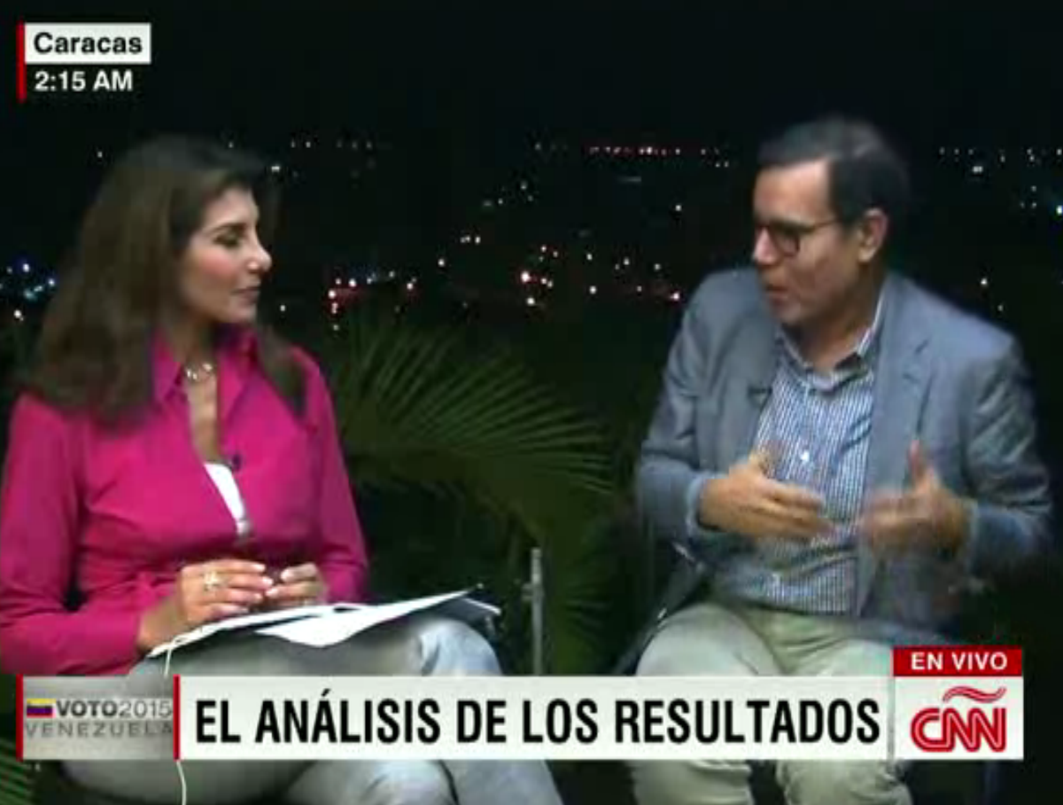 CNNEE's tweet photo. #VenezuelaVoto2015 @patriciajaniot y @luisvicenteleon analizan el resultado de la elección https://t.co/4C906Xknbn https://t.co/myERmaHVoL