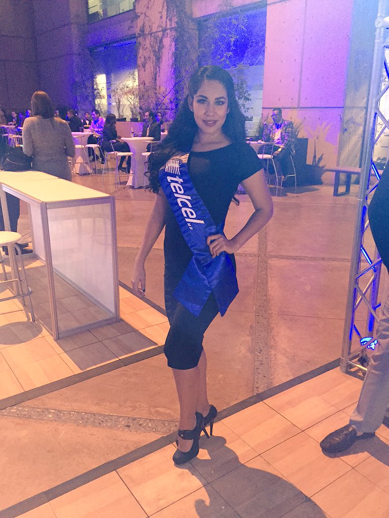 BettySanchezOfl's tweet photo. #chicaTelcel #telcel 😘#GN
@Telcel 
@DamasHermosas 
@EdecanesyDiosas 
@promoedecanes 
@ConductorasTV 
@PeHe_Media https://t.co/uoS4ifmcf9