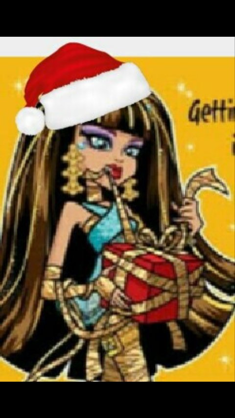 Happy Howlidays everyone!🎄 Howliday kisses and Christmas wishes from your favorite monster mummy ~Cleo😘