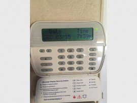 RecordNorthside's tweet photo. Do you know that intruders can jam your alarm?: https://t.co/bUwfSVcCLl @beaglewatch @SAPoliceService @CrimeLineZA https://t.co/Xz3qpTjUUY