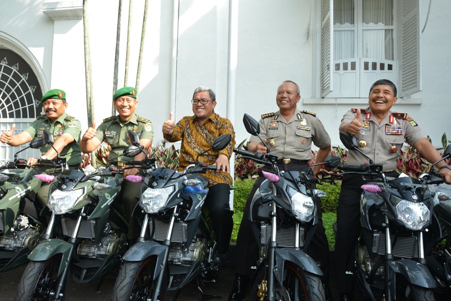 anditrin tweet picture