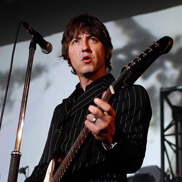 Happy Birthday to one of my favourite guitarists and idols, Gem Archer   