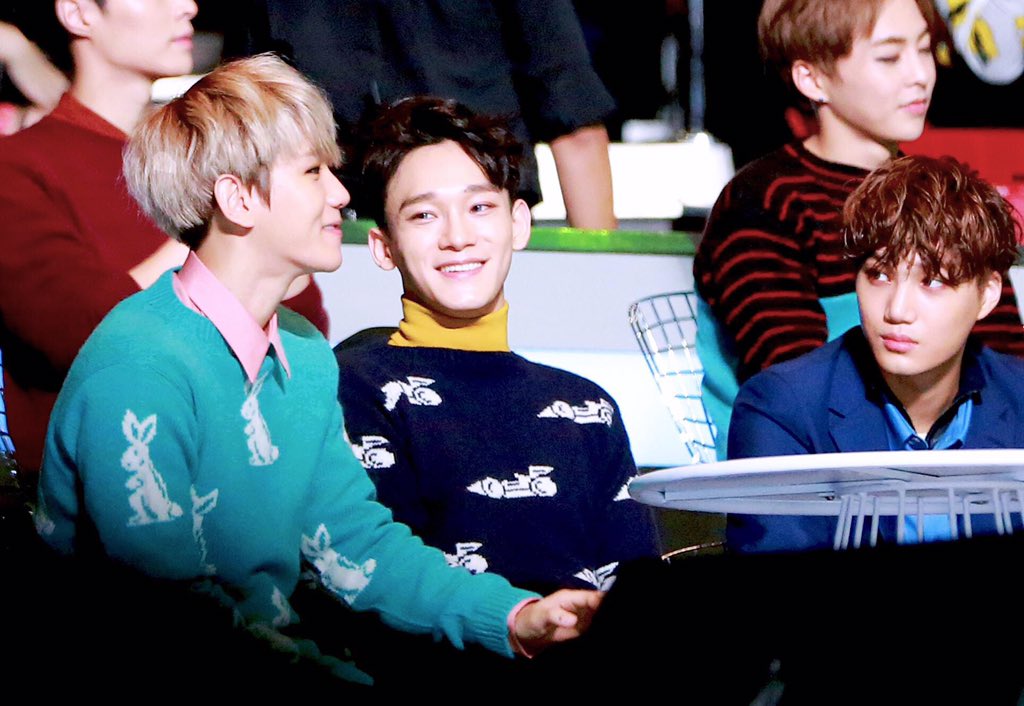 dazzlingchen21's tweet photo. 1202 MAMA #Chen #EXO #KIMJONGDAE #엑소 #첸 #김종대 #mama #MAMA2015 
https://t.co/0vdORSykRt https://t.co/APuM7YTjJV