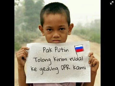 Dhepe08's tweet photo. Pak Putin tolong kirim Rudal ke Gedung DPR kami #MKDBobrok https://t.co/0zQa94TN4I