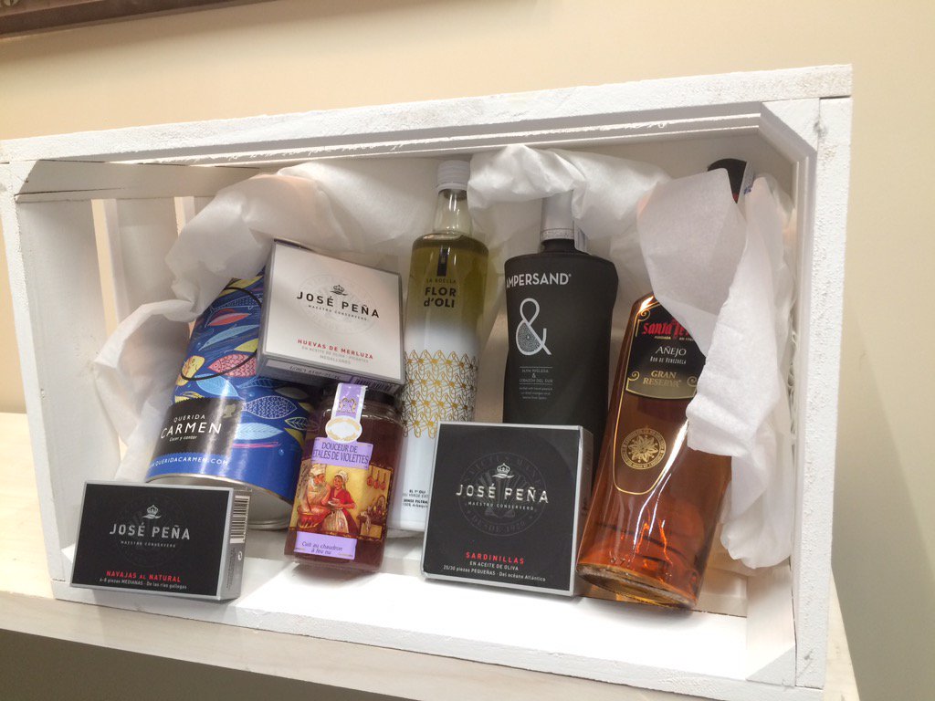 momcatering's tweet photo. Encarga tu #cestanavidad con productos Gourmet https://t.co/1rs3M4ZnvY