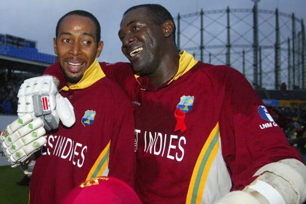 Happy birthday to keeper Courtney Browne seen here with Ian Bradshaw after 2004 ChampionsTrophy win 