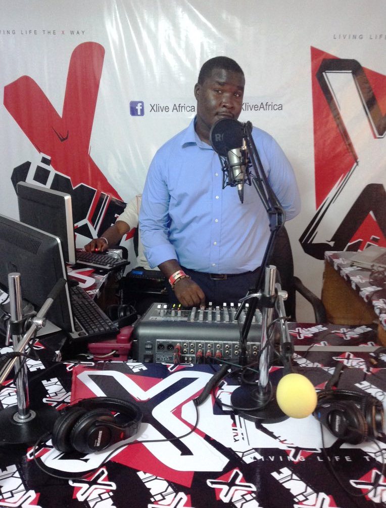Xunleashed_'s tweet photo. @djALjahZEEra #Comesthrough w/ the #GrooveXtraShow | via https://t.co/ss2YNo2PDz | #StayTuned https://t.co/i8BrMkesPd