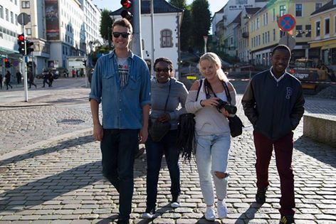 Samviten's tweet photo. "Samuel og Patience jobber begge for organisasjoner i Zimbabwe som ønsker å forbedre forholdene for studenter". https://t.co/UVvrbO4A5E