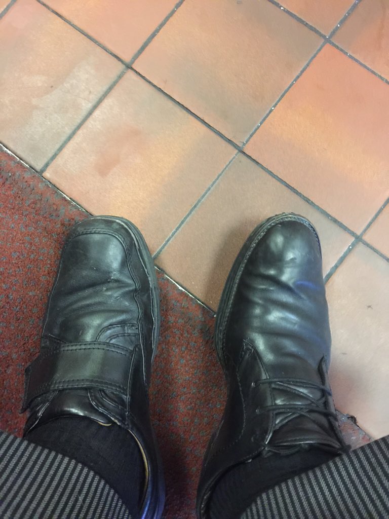 Stephen_Woods's tweet photo. #OMG just stopped off for breakfast, looked at my shoes and to my horror I discovered!!! https://t.co/FQg6n26aGM