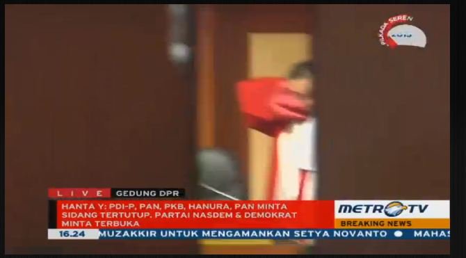 Metro_TV's tweet photo. Sebagian Partai Membelot dan Tidak Menginginkan Sidang Terbuka https://t.co/Xymdpj8wLc https://t.co/3D1UppA2Em