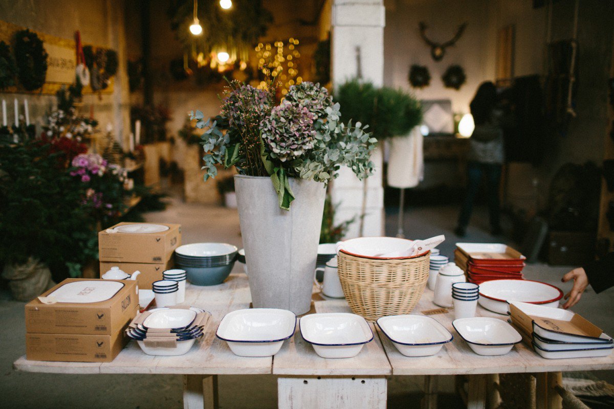 telva's tweet photo. 5 pop ups que no puedes perderte esta #Navidad: https://t.co/LxyNZkkhhk https://t.co/XR6UVwTJa3