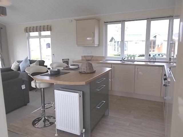 SalesSouthview's tweet image. What do you think of this super stylish lodge?  Contact David on 07841627382 to find out more!