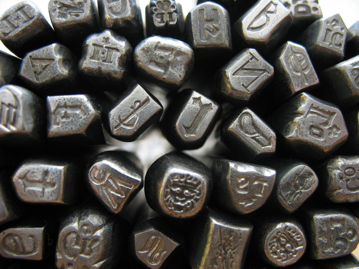 Fakes and Forgeries seminar with <a href="/LondonAssay/">London Assay Office</a> Monday 18th April thegoldsmiths.co.uk/welcome-to-the… #silver #london #lectures