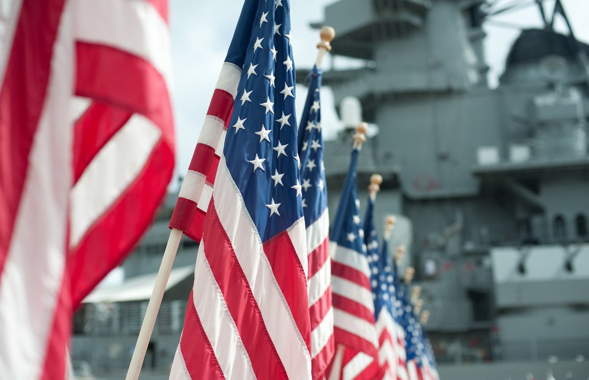 LumiumDesign's tweet photo. We remember Dec 7, 1941 ~ #PearlHarbor!

#NationalPearlHarborRemembranceDay https://t.co/9YBrFufptH