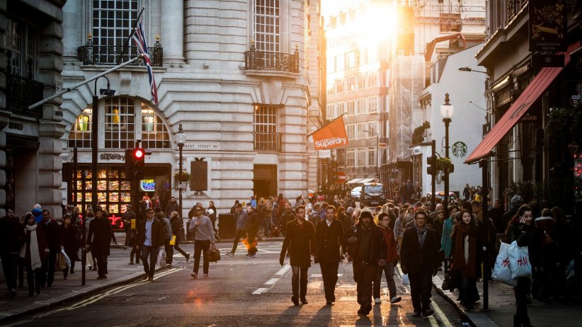 2015 Holiday #Retail Sales Trends by <a href="/jerryjao/">Jerry Jao</a> via <a href="/Entrepreneur/">Entrepreneur</a>  goo.gl/eEXPYV
