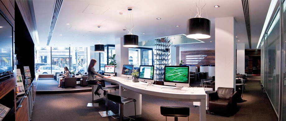 The_IoD's tweet photo. Working abroad? IoD members can utilise @Regus_UK's #workspace locations in 900 cities https://t.co/qfQkCVGaZZ https://t.co/SpaaXjN7dk