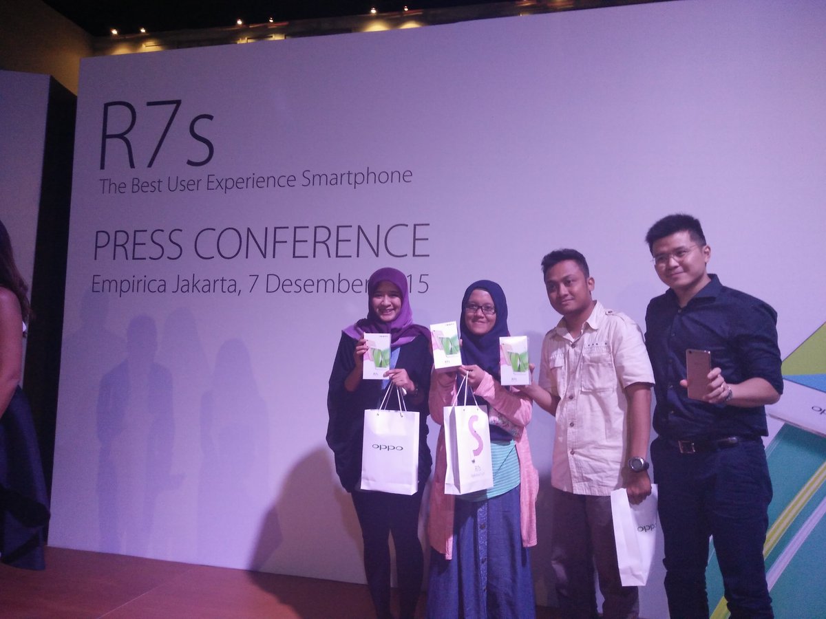 OPPOIndonesia's tweet photo. Selamat untuk para pemenang OPPO R7s! #OPPOR7sExp https://t.co/SLa1zla5Lc