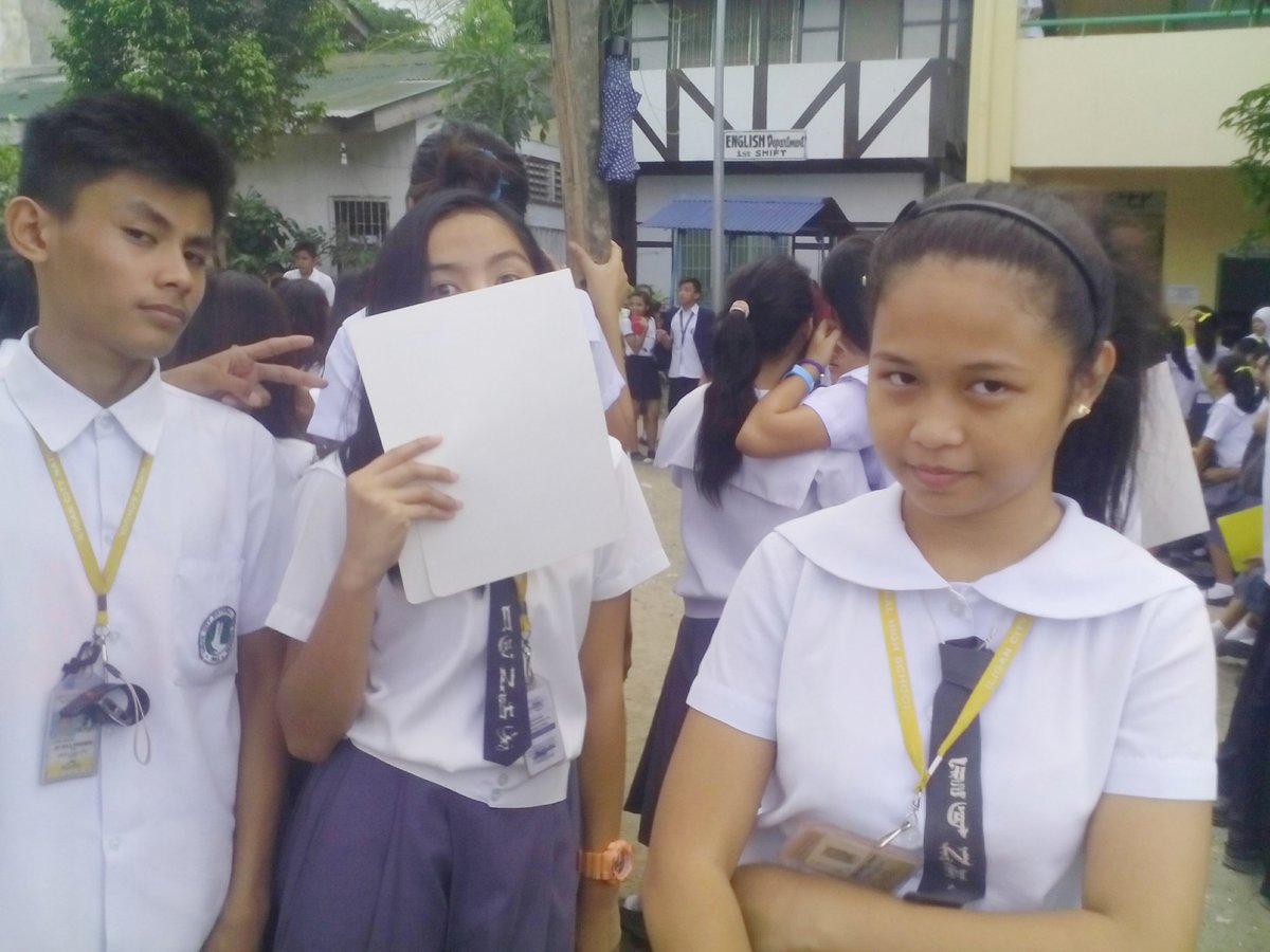 imayablack's tweet image. Wae? Wae? 
@ReconallaRose  One eye tho! 😱