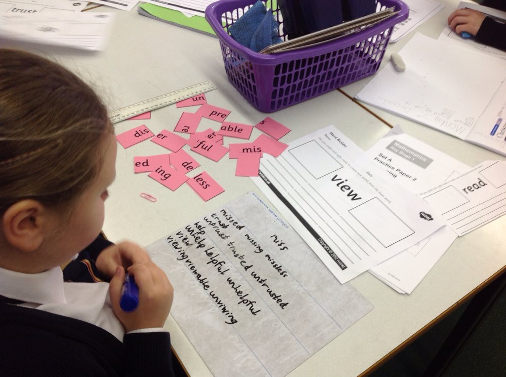 EngStPetersRC's tweet photo. Y3 working hard on using a range of prefixes and suffixes! @Y3StPetersRC #raisingstandards https://t.co/3b32sIcg1A