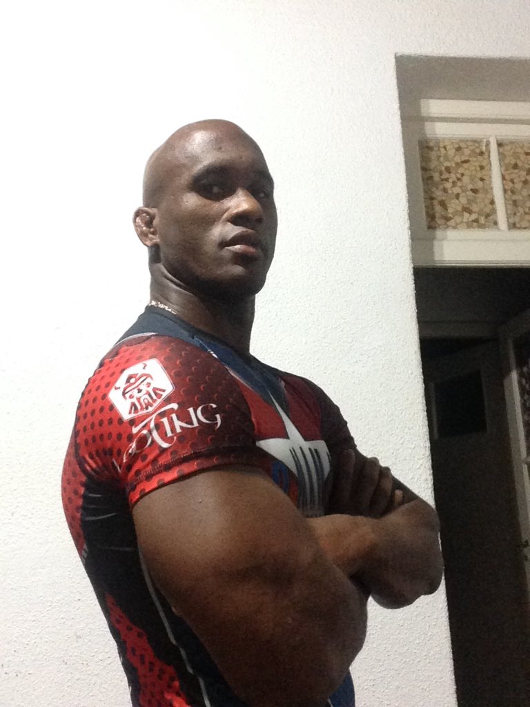 AymePito's tweet photo. @AymePito remeras de laycra del cubano . Hermanazo team. https://t.co/bj8Pb4Xsen