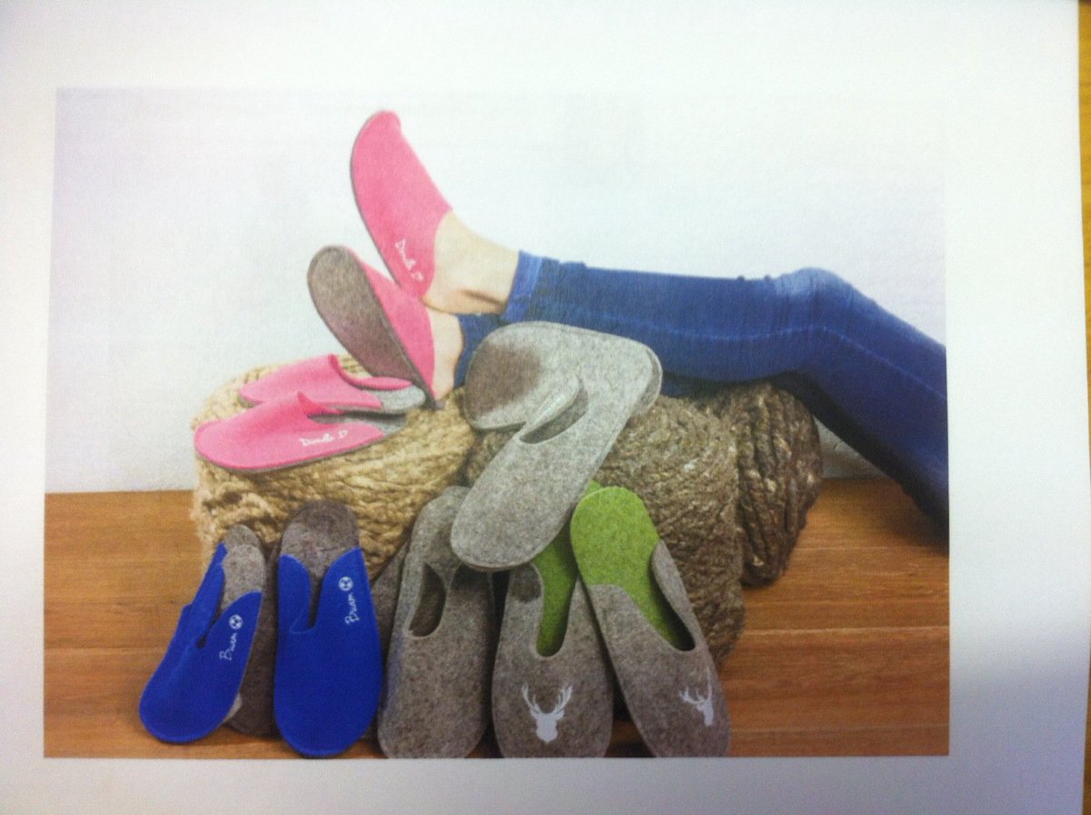 sheepwool's tweet image. 100%Pure Wool Slippers Order:Mon7th to Fri11thDec. Pink Blue &amp;amp;Natural. Email:aisling@sheepwoolinsulation.ie