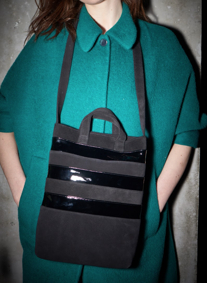 DAUGHTER_OF_JON's tweet image. Fits every occasion. Available on daughterofjon.com &amp;amp; @confineds
#practicalbag #shopindependent #londonbrand