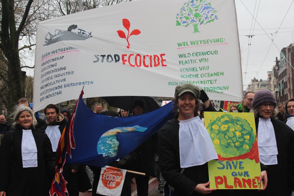 EcocideLaw's tweet photo. #ecocidelaw can take the world to a better place @PollyHiggins https://t.co/btxwtTSY18 @lndco #narrativeofcare https://t.co/YL5jcwHR0I