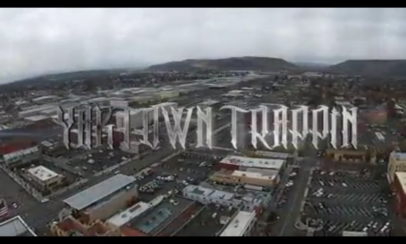 MeeksOrtiz's tweet photo. Check out the new slap (YAKTOWN TRAPPIN) https://t.co/YW2SY1tNZw @Guceworld 
@thizznwitfase1 @E40 @blegit72 https://t.co/SUGRKOgJLz