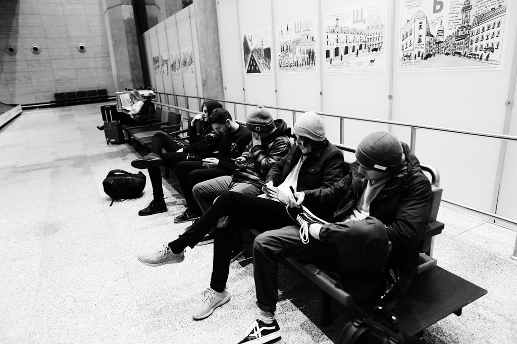bmthofficial's tweet photo. We made it to Russia ✈️☔️ https://t.co/1u0vQfuuEI