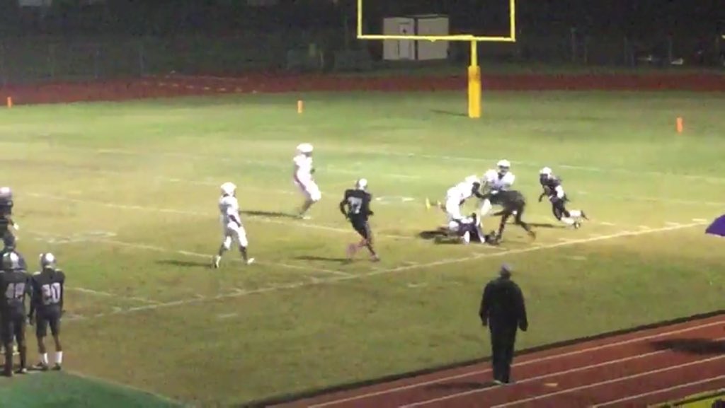 CoreyTJr__'s tweet photo. COACH TAUGHT ME TO BREAK DOWN AND TAKE EM OUT ๐โ๐๐๐พ #JSZN https://t.co/jGpGcVPO4l