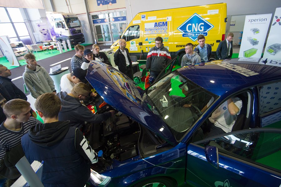 cng_autopl's tweet photo. „Strefa Metanu” Największa Międzynarodowa Wystawa Pojazdów i Technologii CNG, LNG i LCNG https://t.co/LmUgk4AehU https://t.co/xWwF0w1by6