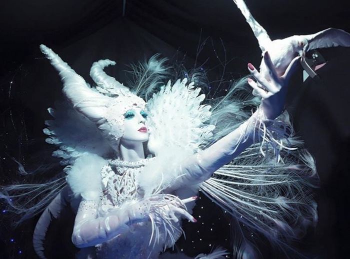 A magnificent display by <a href="/BolliDarlings/">Bolli Darling</a> as part of a series of Advent beach huts in Brighton, raising funds for HRUK