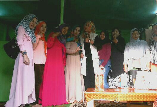 meME99A's tweet photo. Herbalife Sudan with Herbalife Kintap (at #Kintap) https://t.co/fVM7T236UY