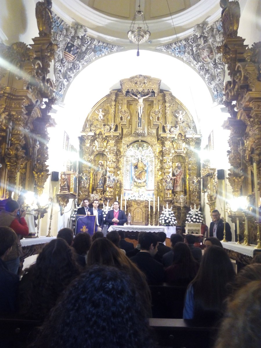 <a href="/auroradelucena/">CofradíadelaAurora</a> detalla su historia en su pequeña iglesia