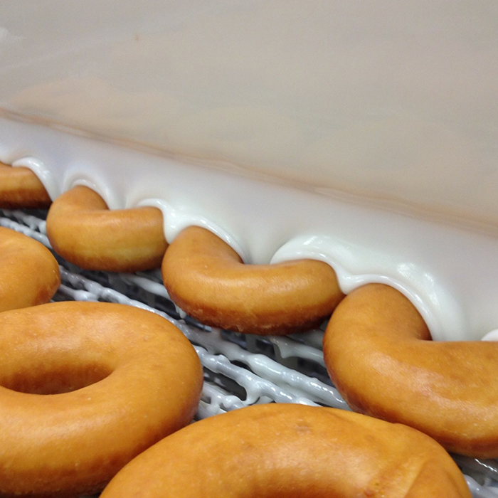 krispykreme's tweet photo. Happy Monday @Panthers fans! Get $3.99 Original Glazed dozens in NC &amp; SC today. https://t.co/ylJ5Aj6kjT