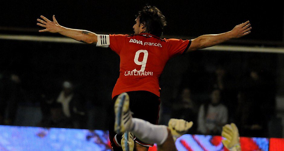 GallinaEterno's tweet photo. ARRIBA MILLOS, FALTAN 9 DIAS PARA QUE RIVER JUEGUE EN JAPÓN 🔴⚪️🔴 🇯🇵🇯🇵🇯🇵 https://t.co/qCzQ81MWS5