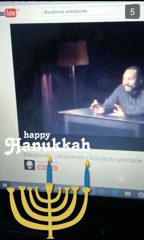 chaudlaine's tweet image. Regardez les snaps de ce twitto @mxmlolz !!! #Choquant allez signaler son compte !!! #Nazi