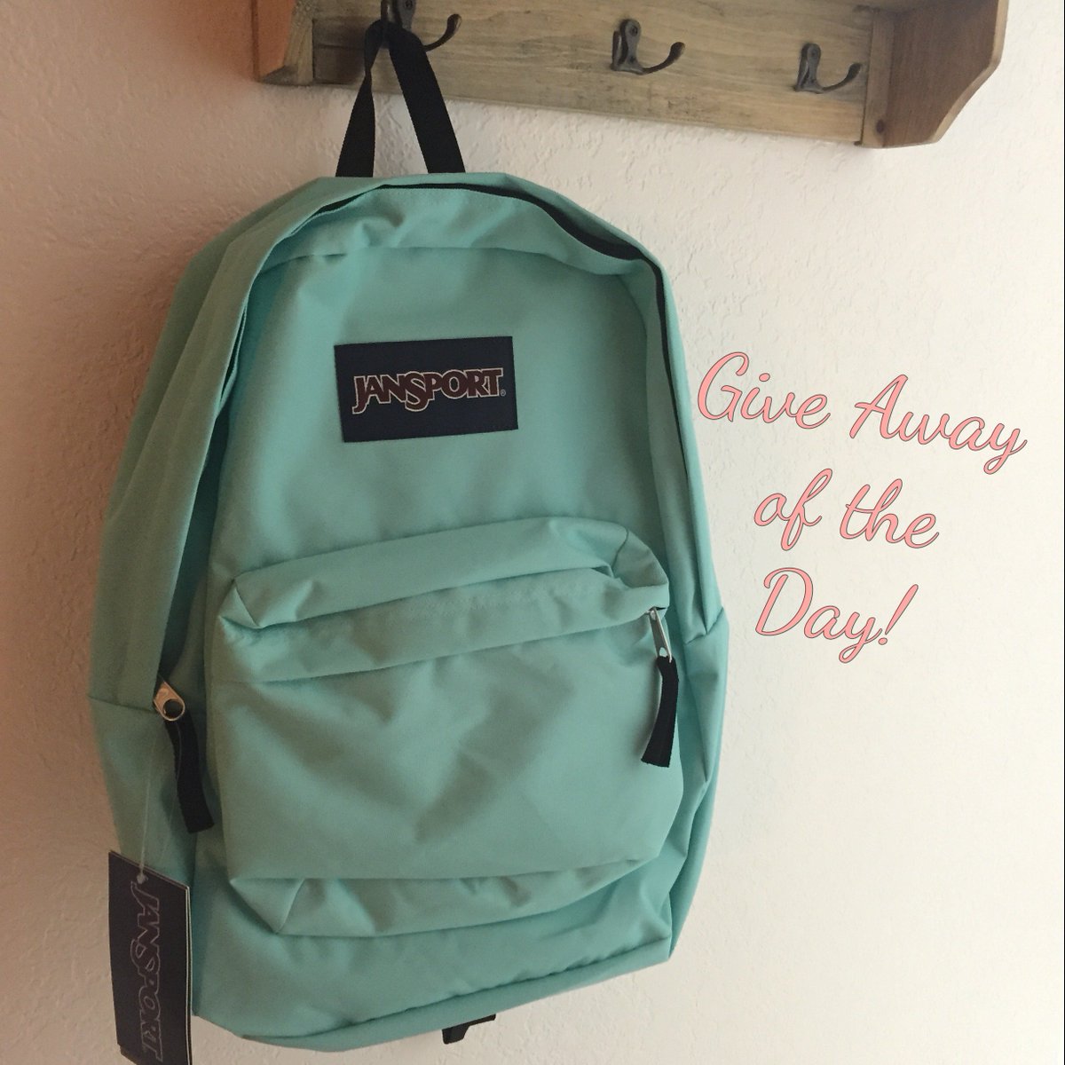 12datesofdec's tweet photo. #participate in the #12datesofdec for your chance to win #giveaway #jansoprt #backpack #pineneedlesandsunshine https://t.co/ATMdu6PzrZ