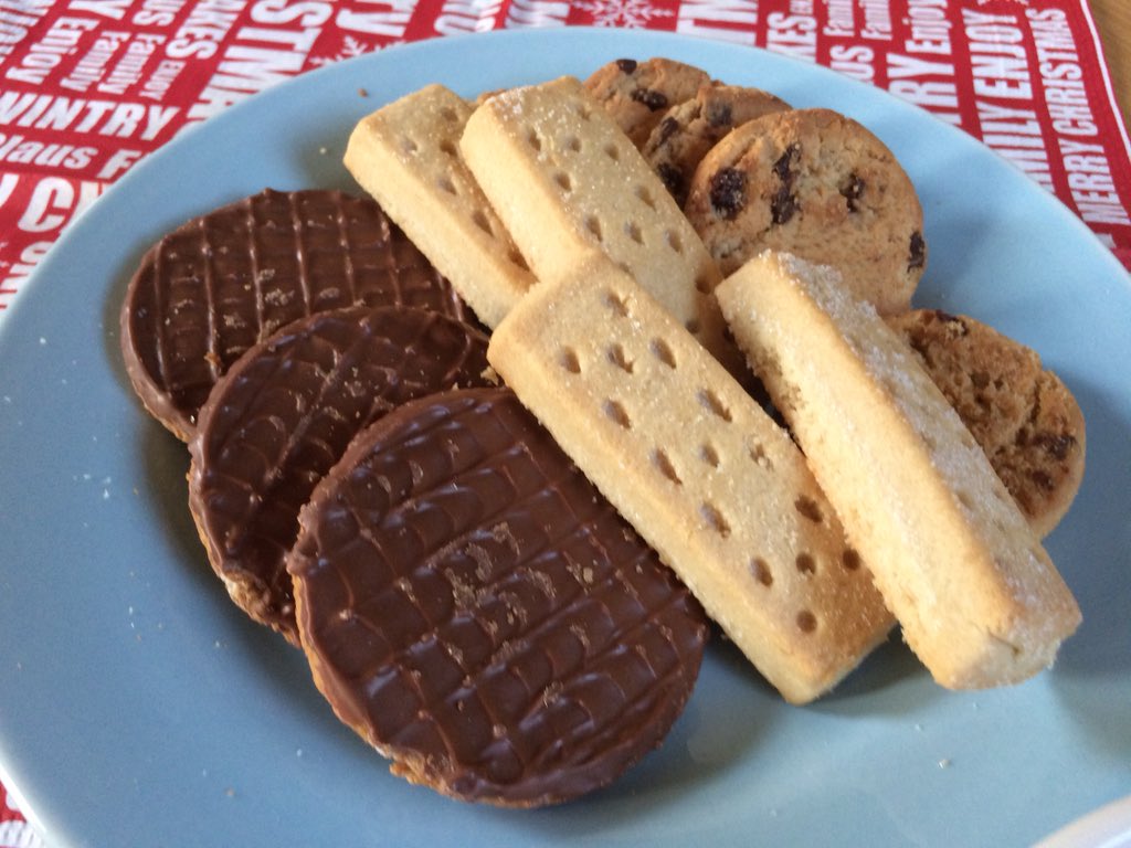 piwnp's tweet photo. Do some early "Living" before I eat all these ;-) (Starts at 3pm) https://t.co/tx2M1IabgP https://t.co/XUtN5YwYeO
