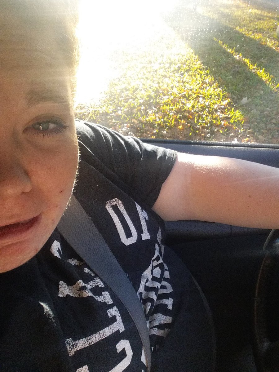 Madichele08's tweet image. When your heater works and your car doesn't squeak🙏🙏
#nojacketneeded