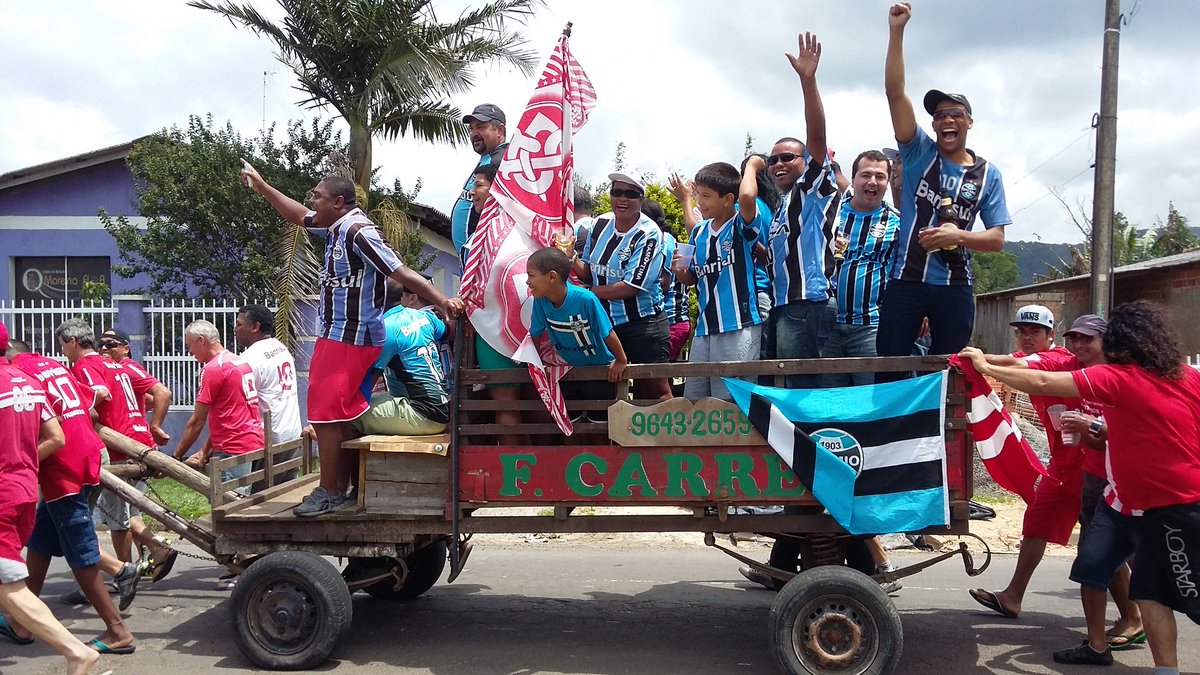 fabianosla80's tweet photo. #fimJA
Quem chega na frente no Brasileiro em Osório. https://t.co/WB3HkgRibs