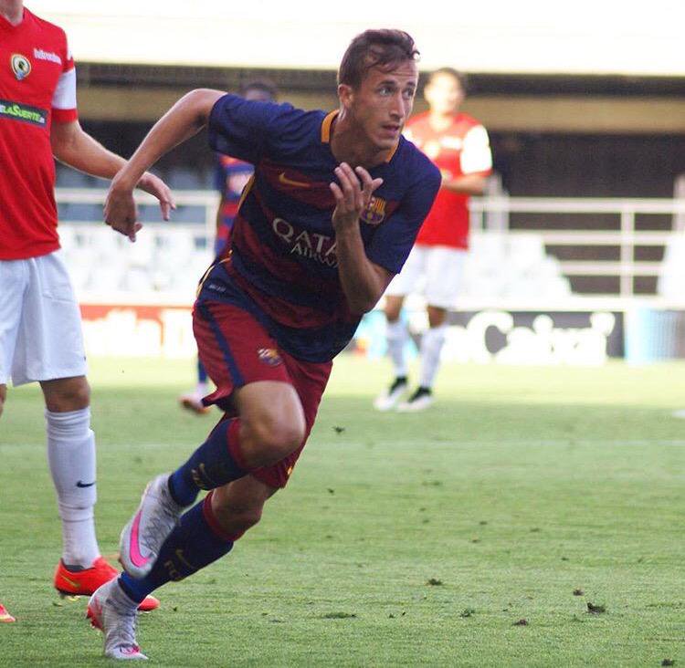 DiarioJAENes's tweet photo. Felicidades al jiennense @camara que ha sido convocado por el Barcelona para el partido de Champions en Leverkusen. https://t.co/kefnxUl7qN