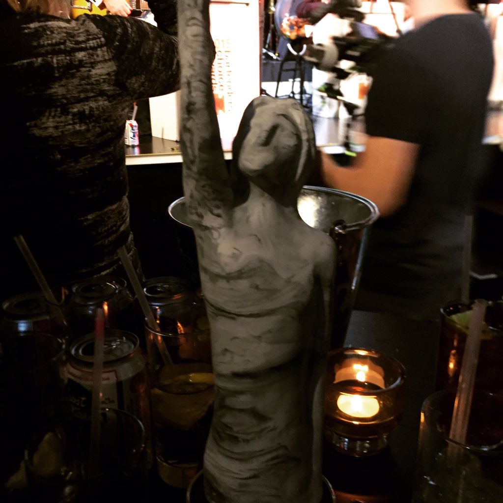 Svartengrens's tweet photo. GRATTIS TILL OSS - som igÄr vann priset för bÀsta atmosfÀr pÄ BCA-galan! #bca2015 https://t.co/eg08jX5U8Z