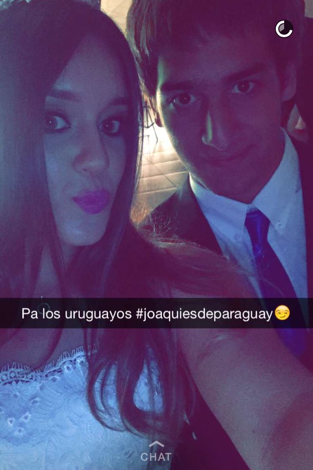 larosadera's tweet photo. Un saludo de la amiga de nuestro zaguero "el paragua" nos abandona para hoy de noche contra la farandula #eshoy#🌹oro https://t.co/SGch7fb5AC