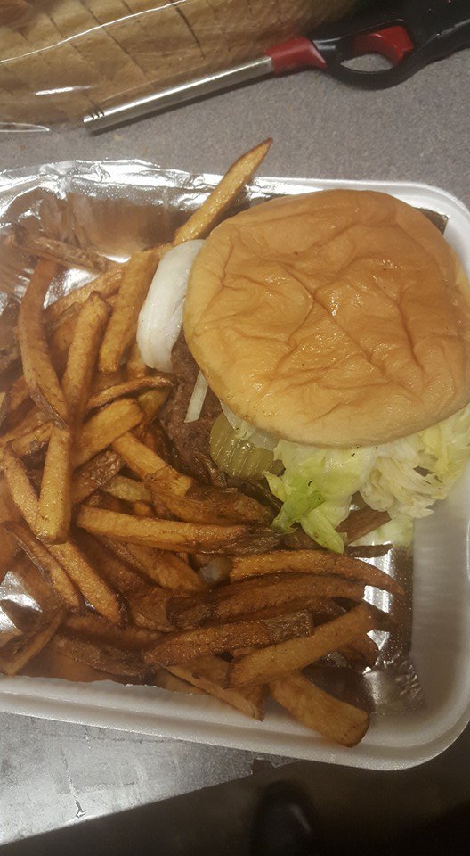 IceEventCenter's tweet photo. Ice is open today from 10:30am-9pm and the #special is #BIGBURGERMONDAYcome get your old fashion burger call 2084240 https://t.co/EkoNxkn2Bw