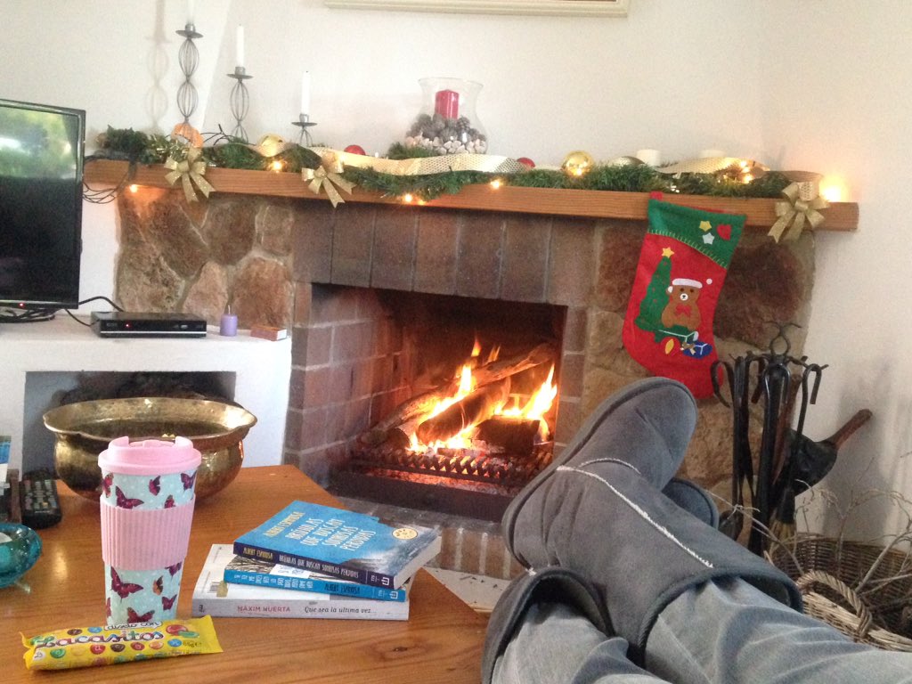 Pla per un dilluns de festa, capuccino, foganya i bona lectura!! Relax total! <a href="/maximhuerta/">ɐıʌı˥|edición navidad</a> <a href="/espinosa_albert/">albert espinosa</a>