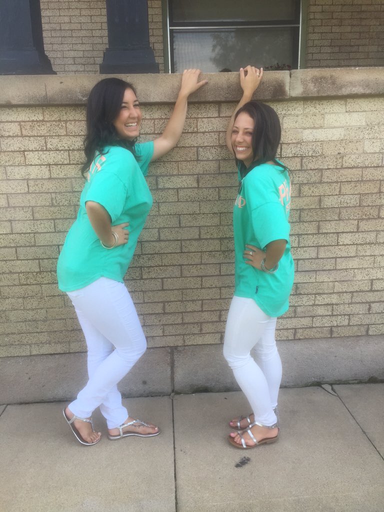 Happy birthday court! Cheers to our super awkward poses and your contagious laugh. Love you so 💛🌻<a href="/courtcosgrove/">Courtney Cosgrove</a>