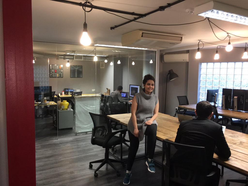 CommunityTechUK's tweet photo. Visited #DoughnutFactory #coworkingspace in #Acton run by lovely @Rached_Slm Great space for #startup! @EalingHour https://t.co/dc7K2pzNE7